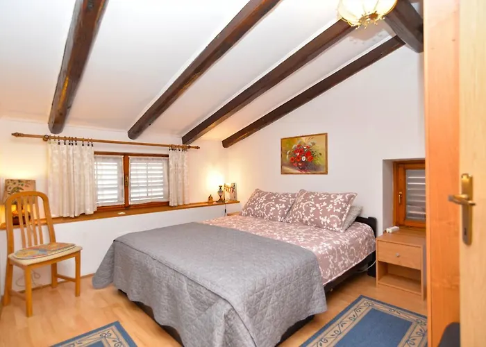 Center 1053 Rovinj