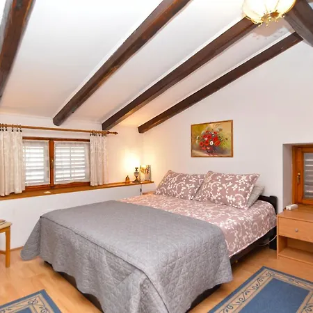 Center 1053 Rovinj